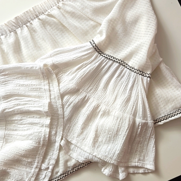 Refashioned Off-shoulder Boho Bell Sleeved Top (L/XL) - Picture 8 of 8